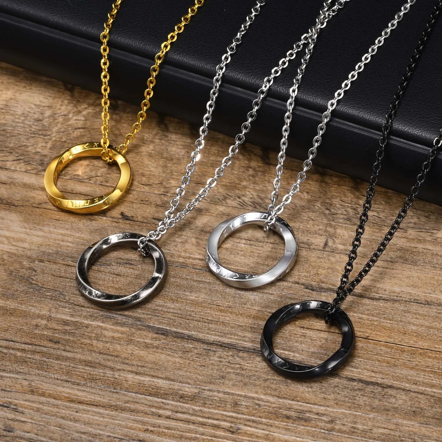 Forge Chain Black